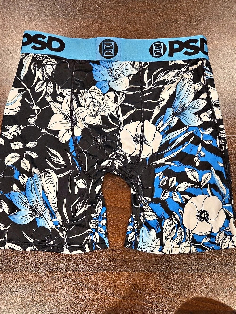 PSD Blue Aqua Floral Boxer Briefs in Black & Blue. Men's Medium. New/No Box